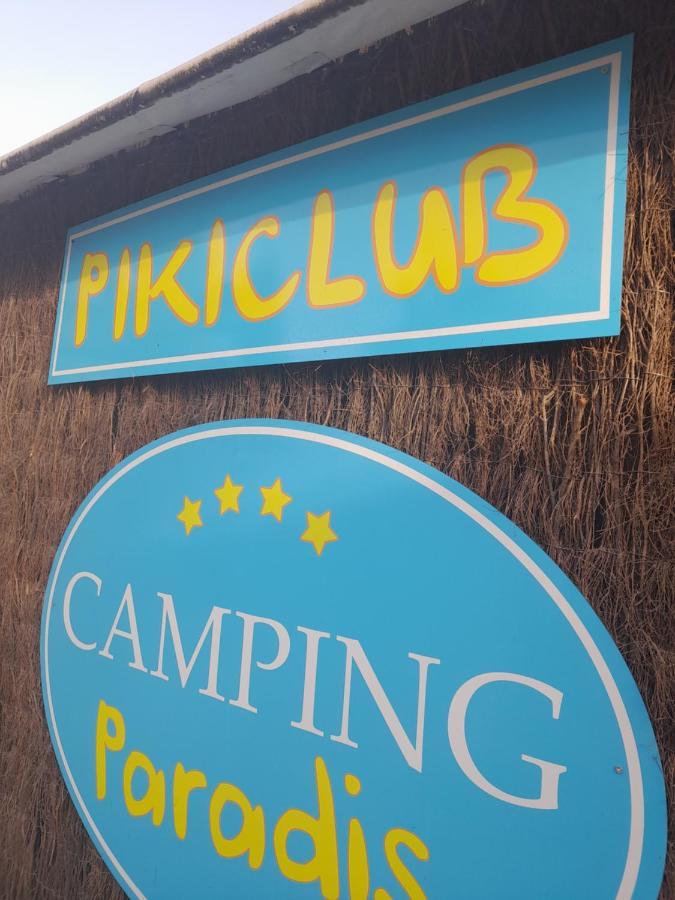 Camping Le Pressoir Petit-Palais-et-Cornemps Buitenkant foto