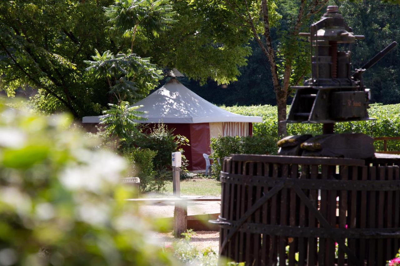 Camping Le Pressoir Petit-Palais-et-Cornemps Buitenkant foto